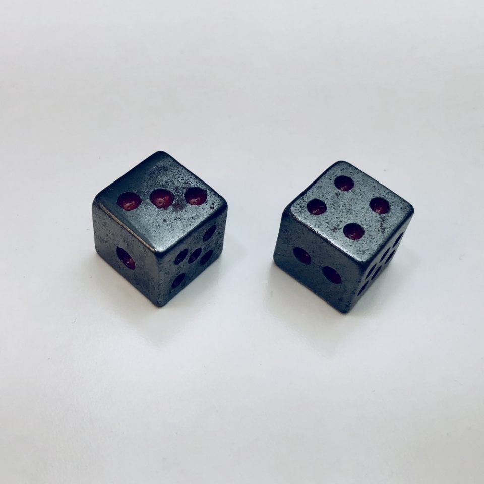 Hematite dice hot sale