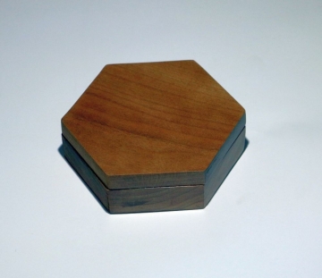 DiceHive™ Cherry wood Dice case